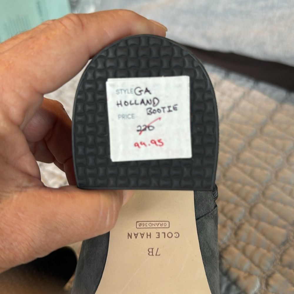 Cole Haan Grand Ambition Holland Grey Booties Size 7.0 New! - Picture 7 of 7
